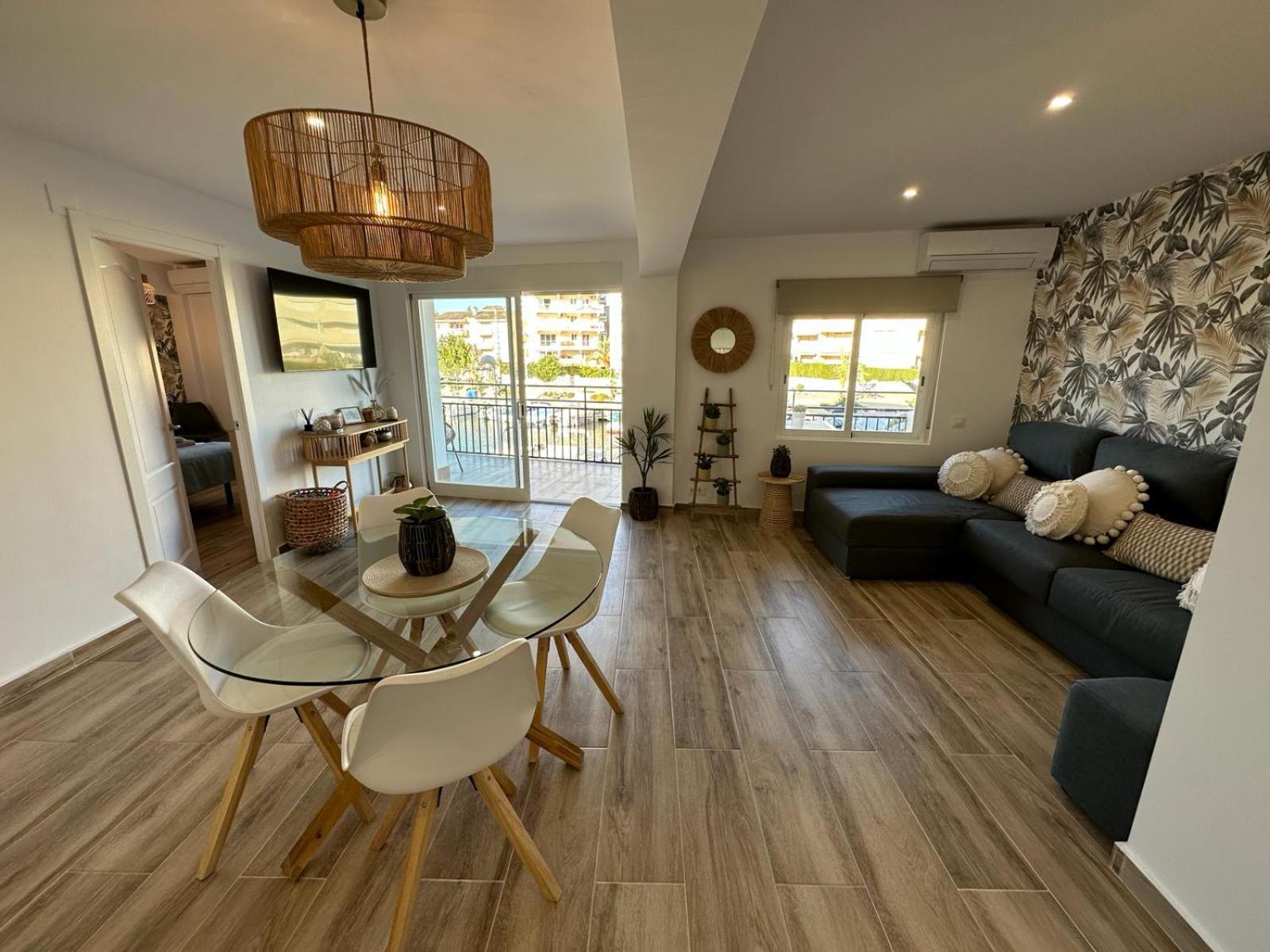 Waterfront 3 Bed Apartment, 90M From The Beach Platja de Larenal Exterior foto