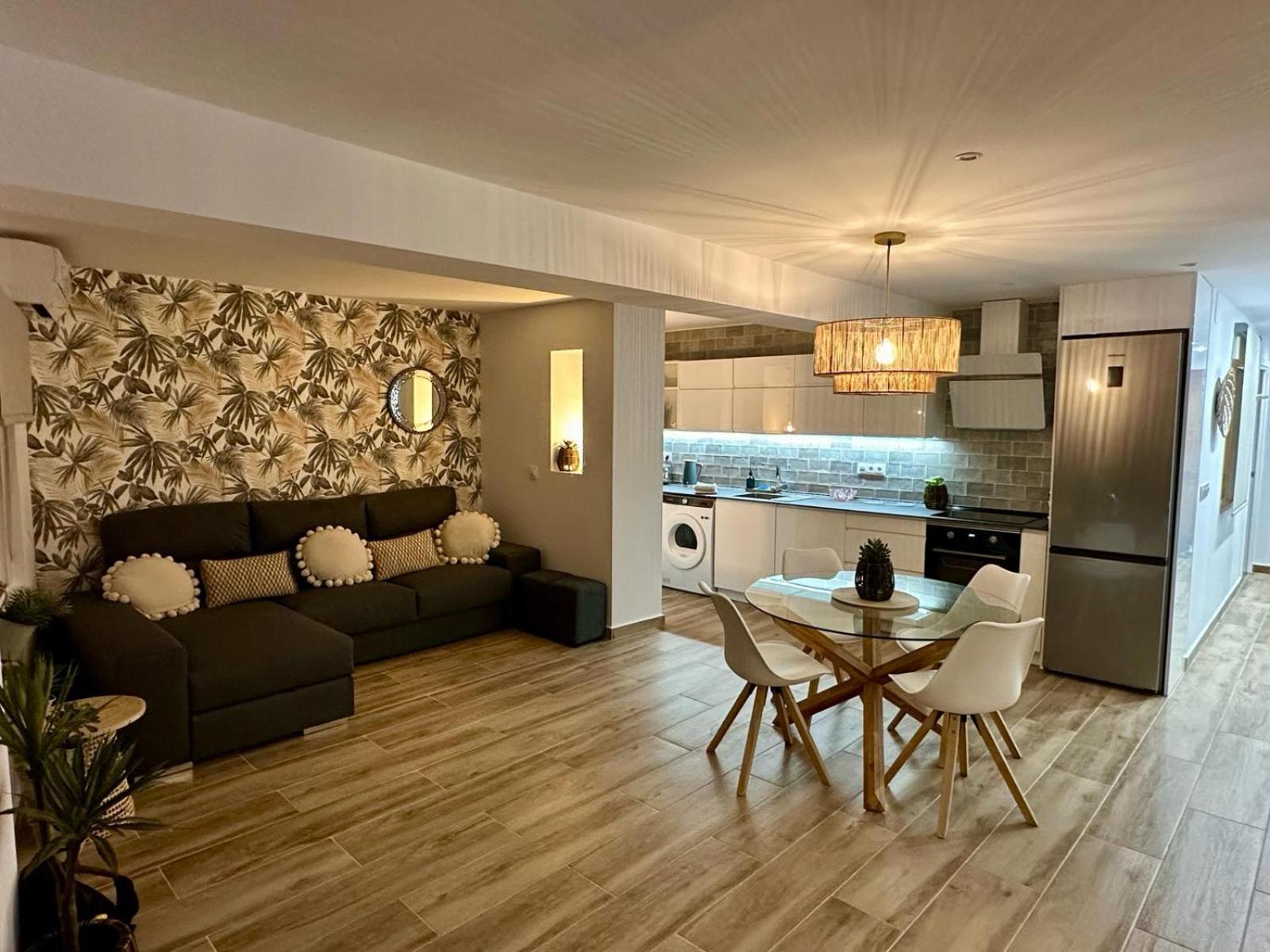 Waterfront 3 Bed Apartment, 90M From The Beach Platja de Larenal Exterior foto