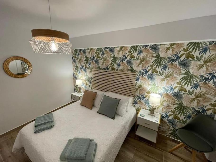 Waterfront 3 Bed Apartment, 90M From The Beach Platja de Larenal Exterior foto