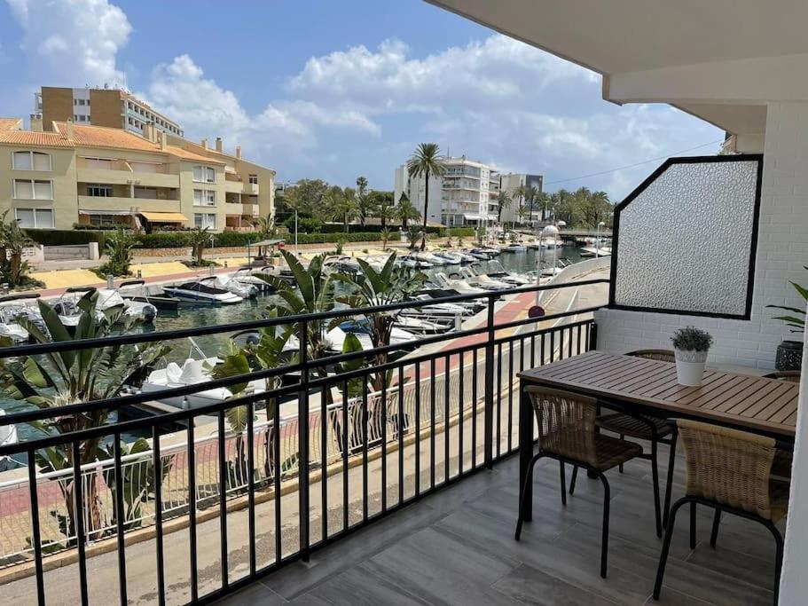 Waterfront 3 Bed Apartment, 90M From The Beach Platja de Larenal Exterior foto